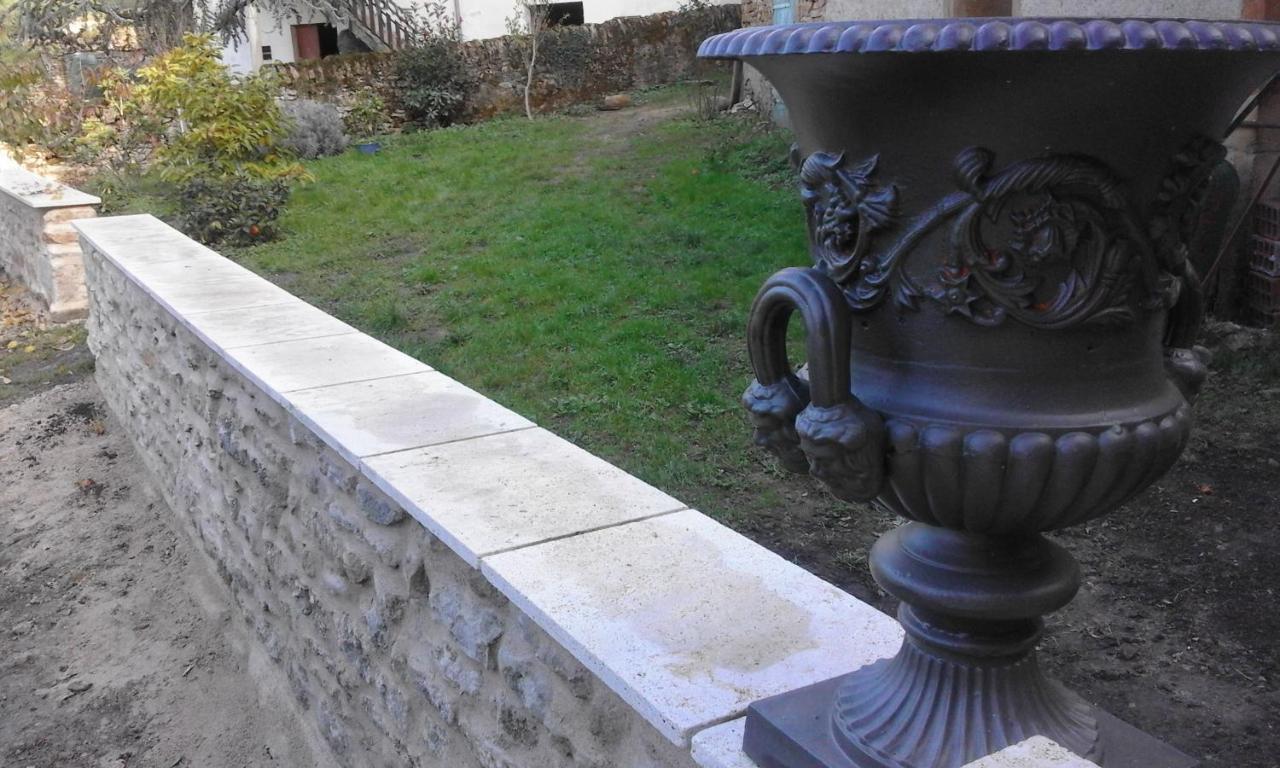 Le Clos Des Cygnes Charolles Exterior photo